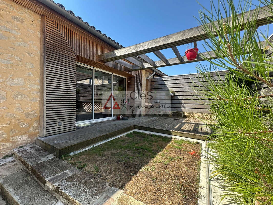 Maison pierre 120M2 PODENSAC - photo 18