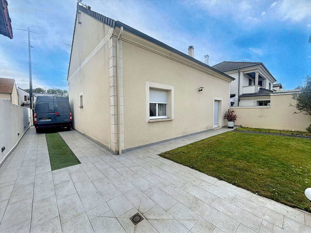 Maison à MITRY-MORY