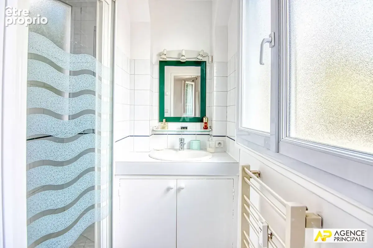 Versailles Rive Droite square Jean Houdon - Appartement 6 pièces 126.67 m² carrez avec balcons, caves et box - photo 18