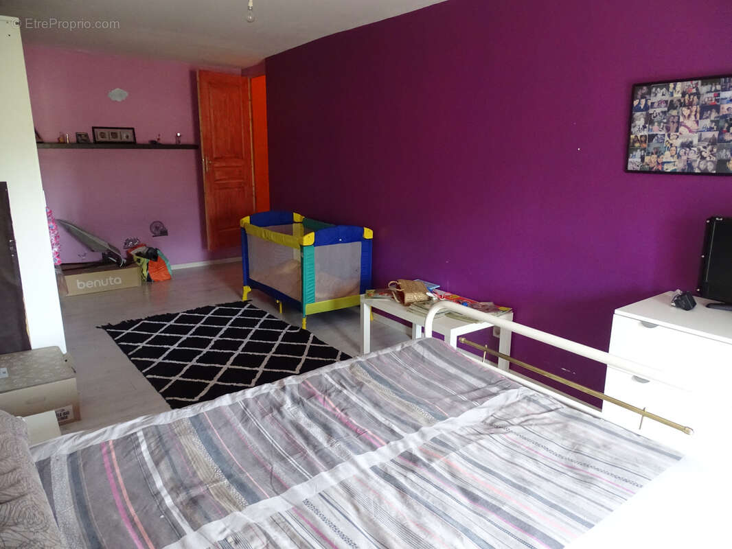 Maison à BAIGNEUX-LES-JUIFS