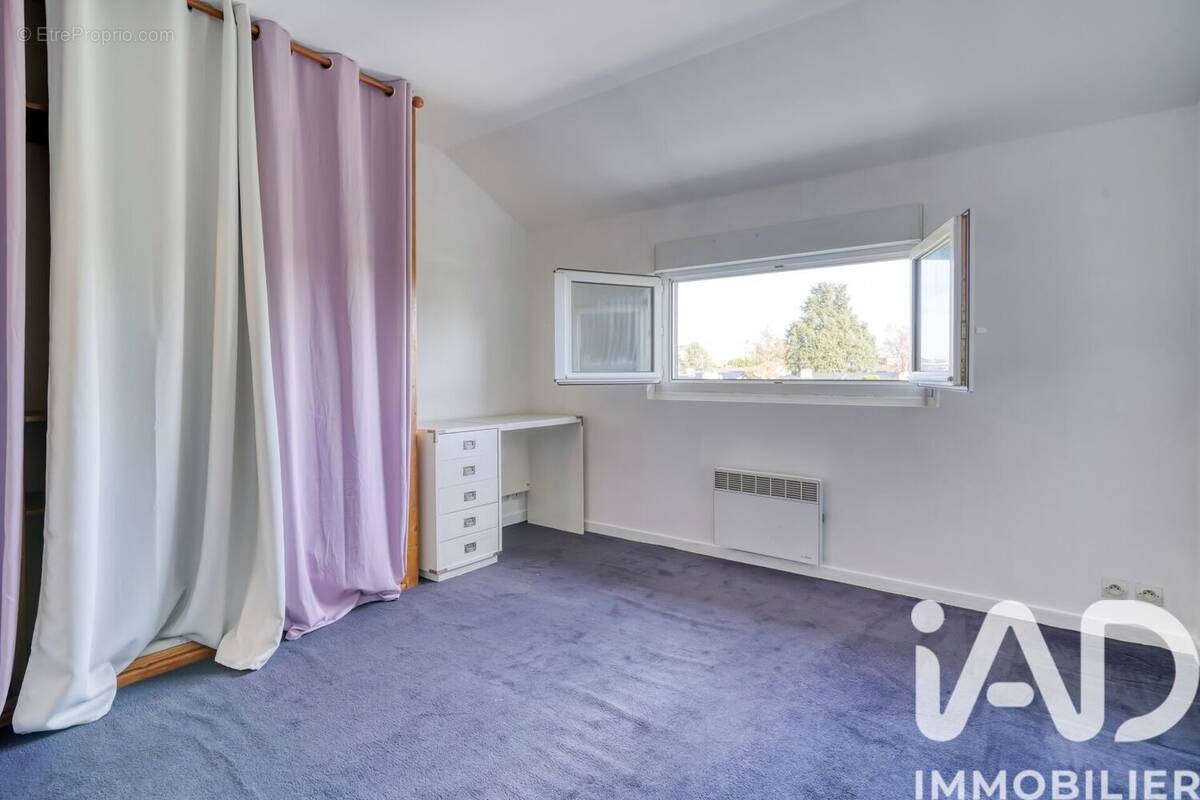 Photo 1 - Appartement à SAINT-GERMAIN-LES-CORBEIL