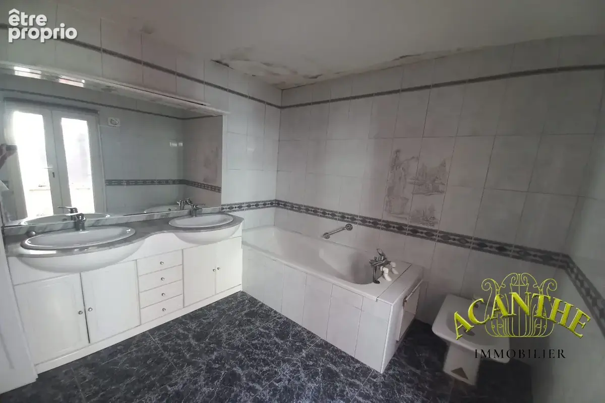 Maison 117 m² à Castelnau-Le-Lez  - photo 9