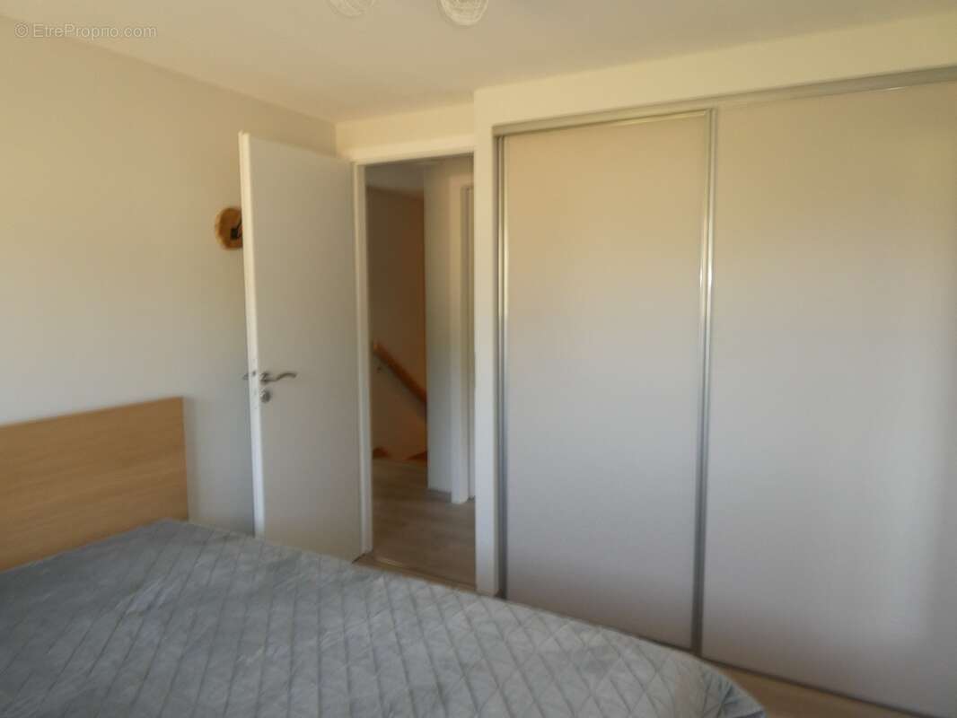 (88) à vendre  maison récente T5 de 95m² vendue meublée , terrain 500m² - photo 10