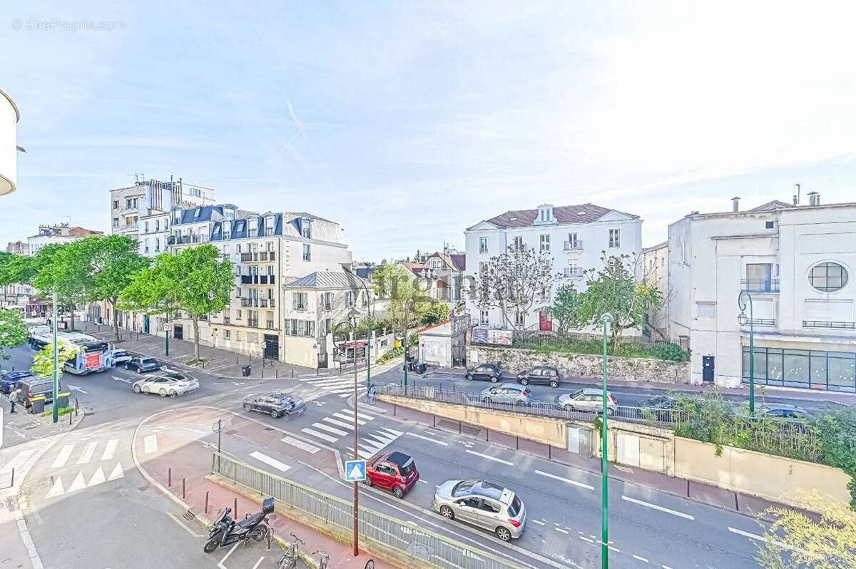 Appartement à CHARENTON-LE-PONT