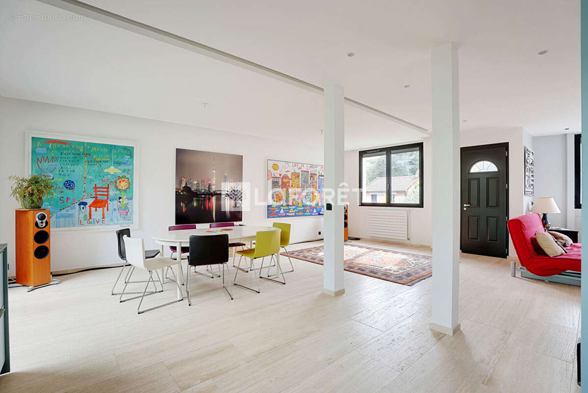 Maison à SURESNES