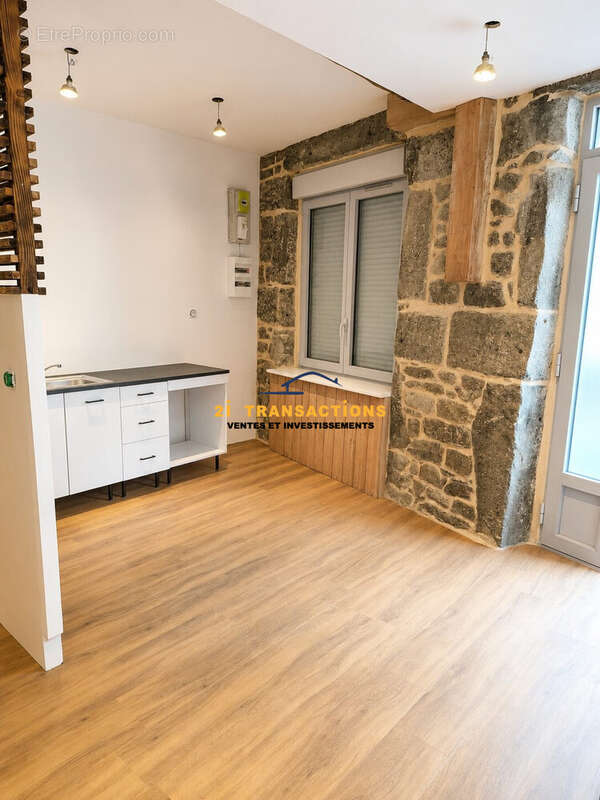 Appartement à SAINT-ETIENNE