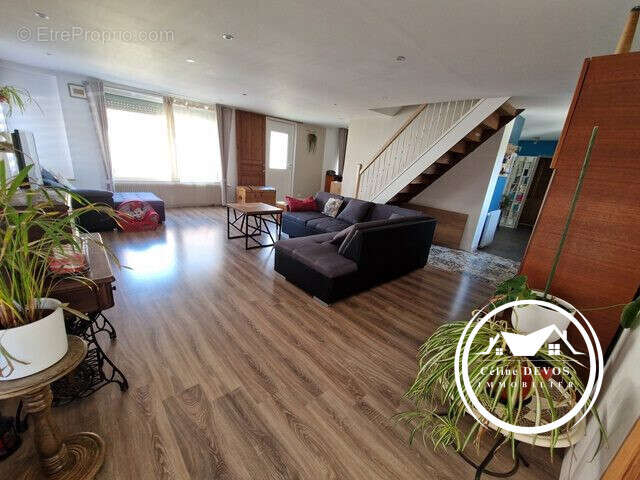 Maison 140 m² à Millam  - photo 2