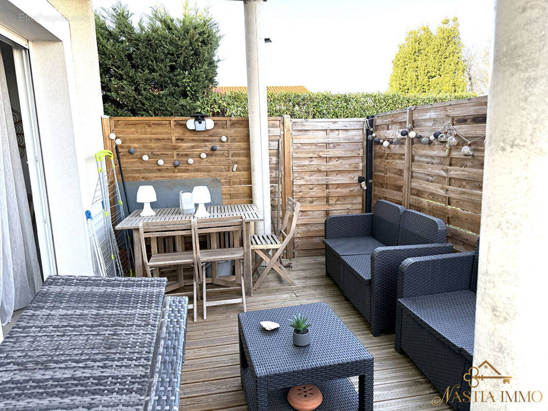 Appartement à MONTUSSAN