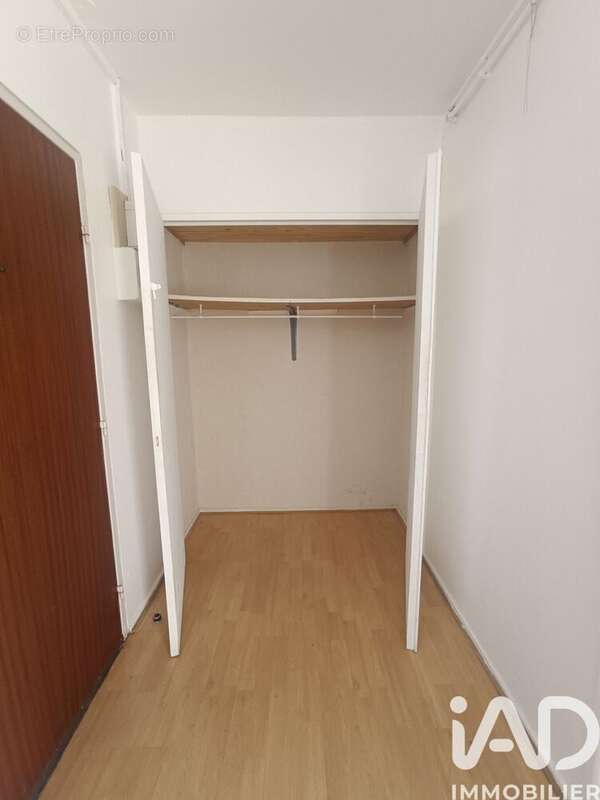 Photo 3 - Appartement à VILLENEUVE-LES-AVIGNON