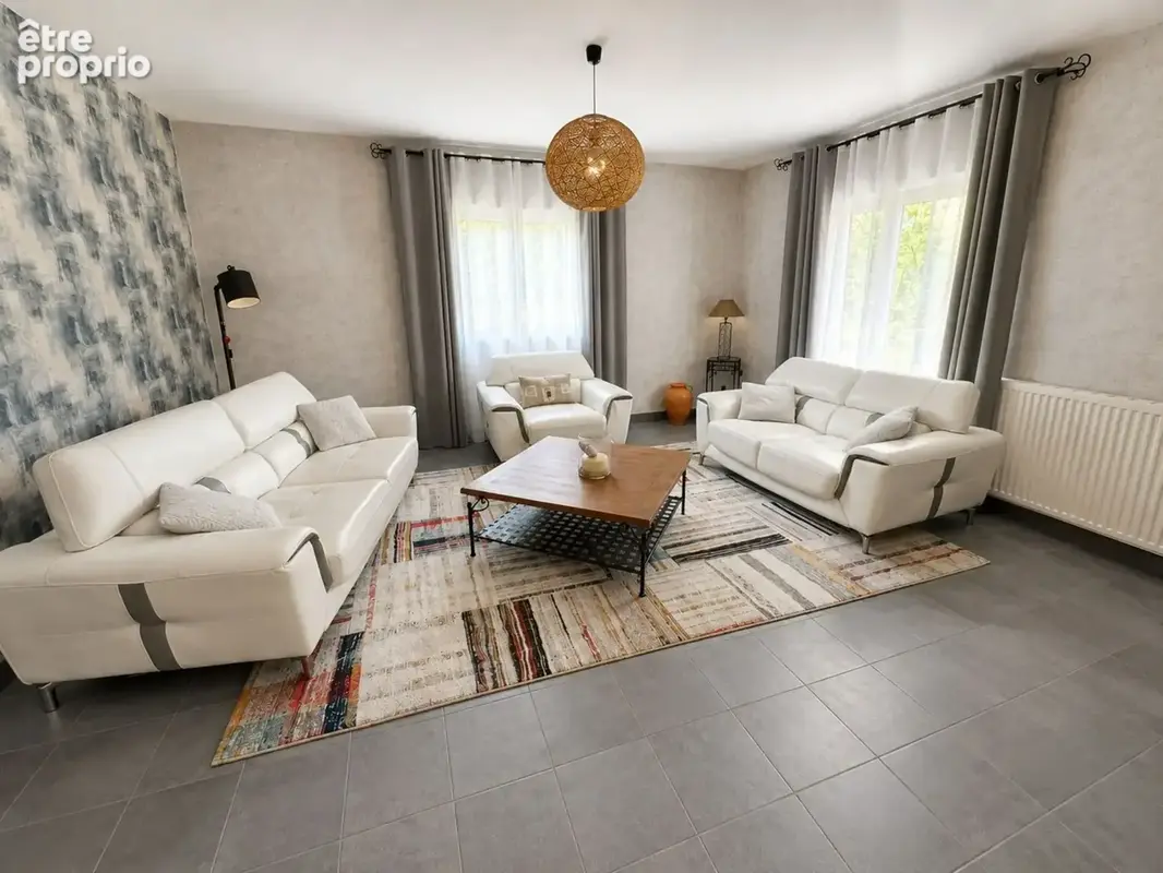 Élégante maison familiale – Saint-Just-Saint-Rambert - photo 4