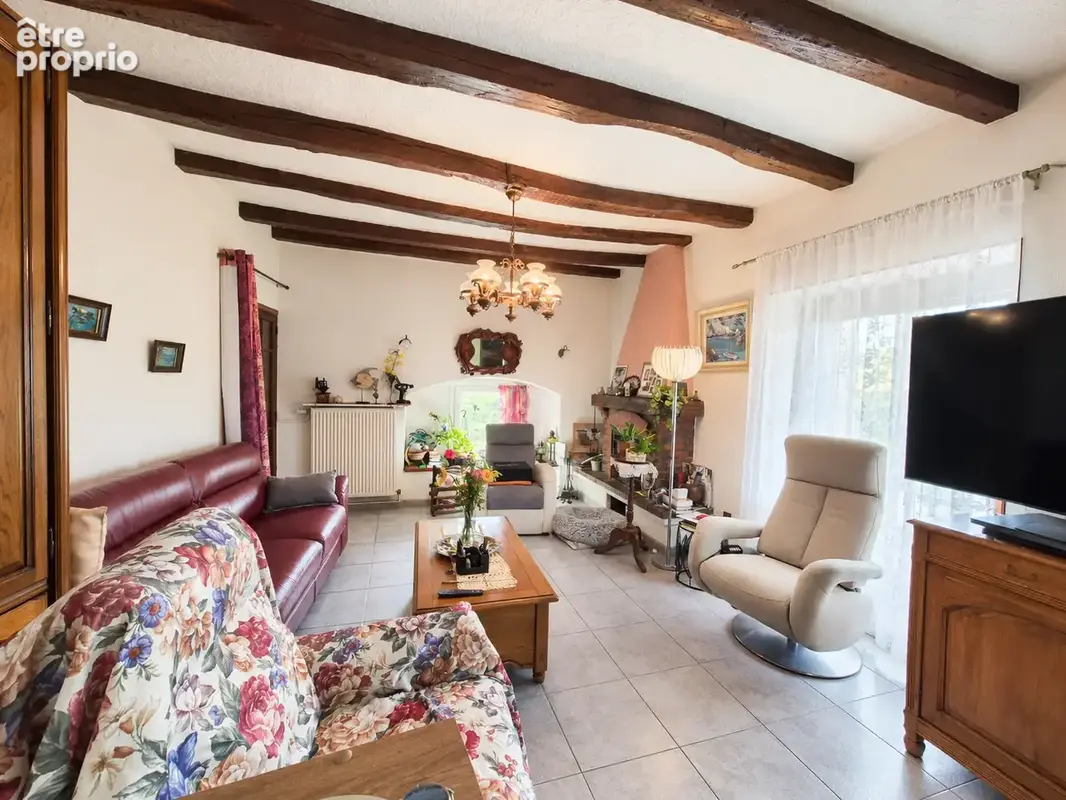 Montmélian - Maison de caractère au cœur du centre historique - photo 2