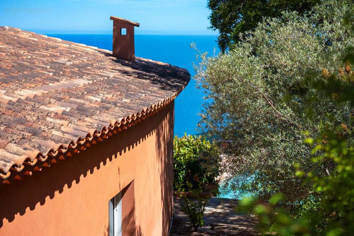 Maison à THEOULE-SUR-MER