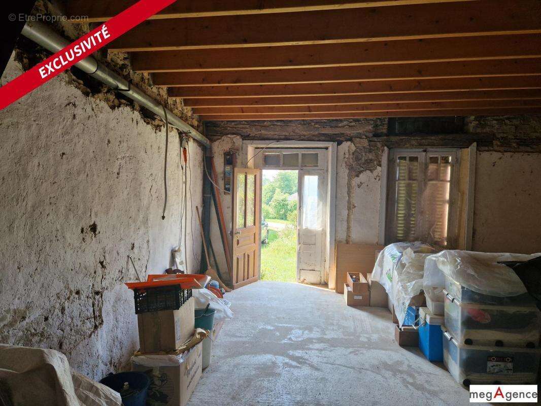 Maison à LA CHAPELLE-BOUEXIC