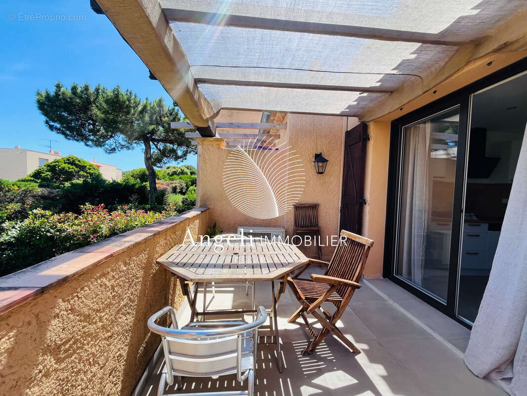 Appartement à FREJUS