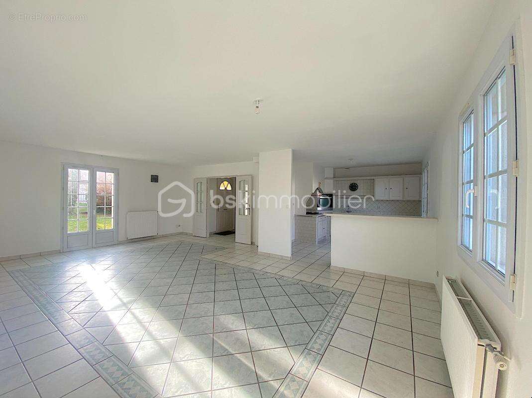 Maison à LE HAILLAN