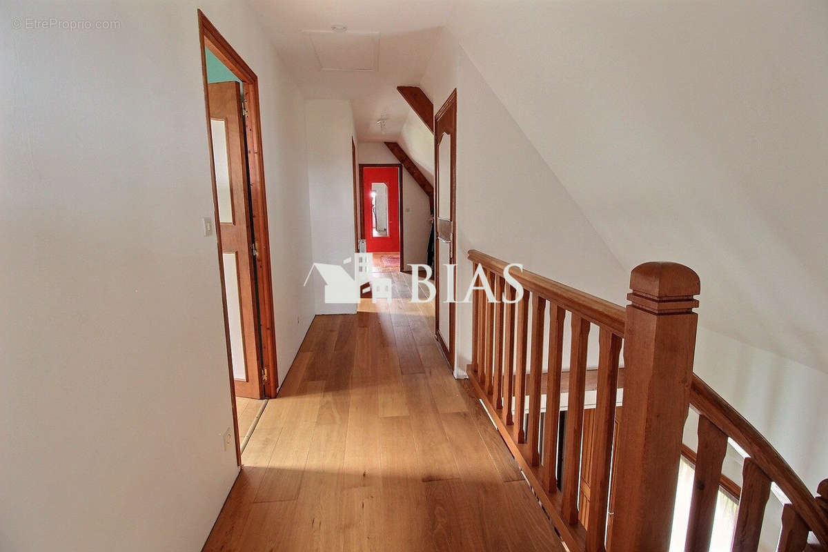 Maison à BOURG-ACHARD