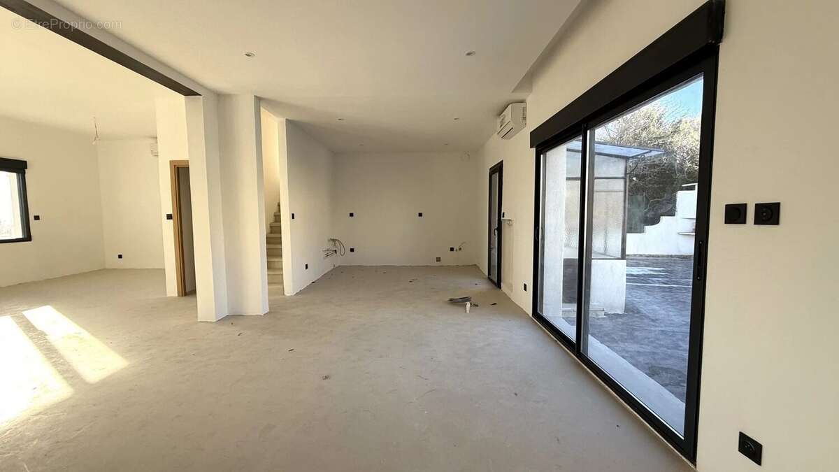 Appartement à MARSEILLE-12E