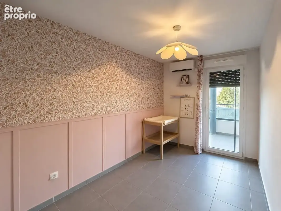 Appartement 63 m² à Vitrolles  - photo 5