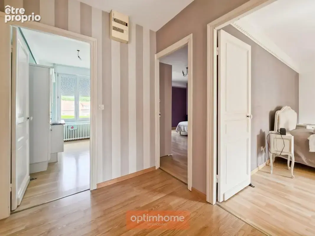 Propriété de caractère – 213 m² – 6 chambres – grange – dépendances – terrain 1 570 m² - photo 10