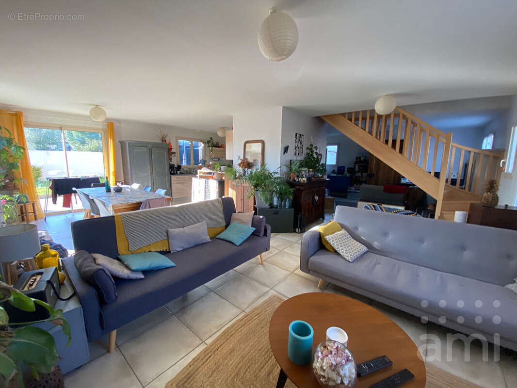 Maison à SAINT-SYMPHORIEN