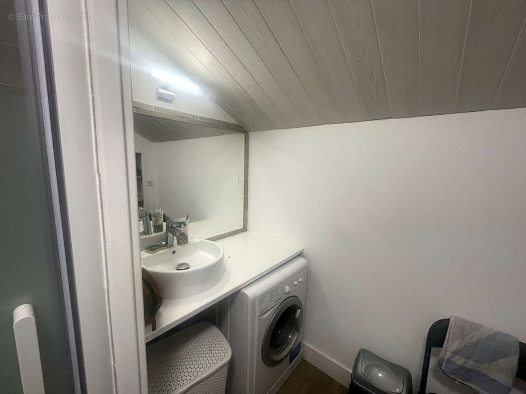 Appartement à GENESTON