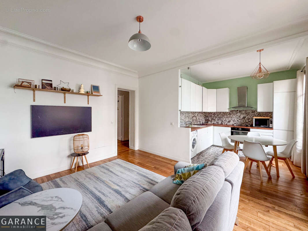 Appartement à PARIS-12E