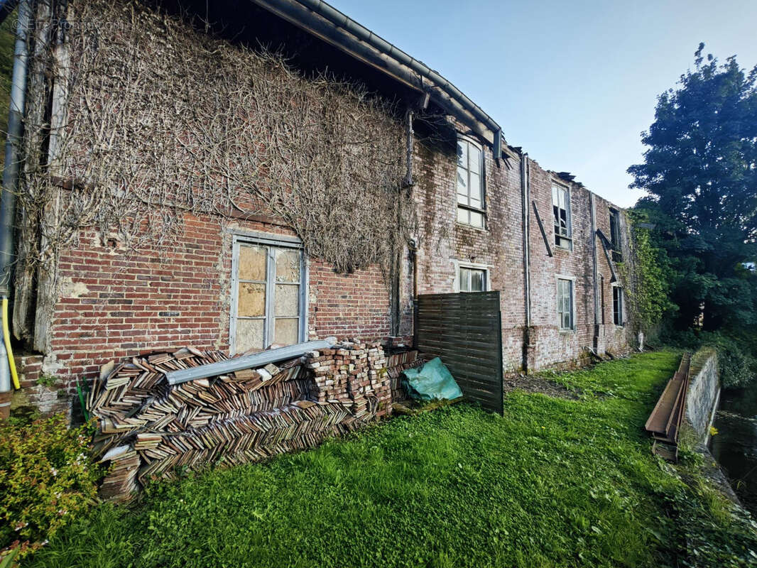 Terrain à PIERREFITTE-EN-CINGLAIS