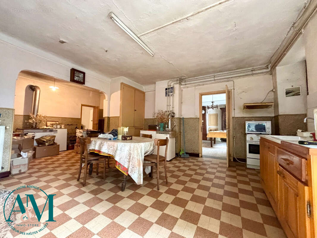 Maison à SAINT-CLEMENT-SUR-DURANCE