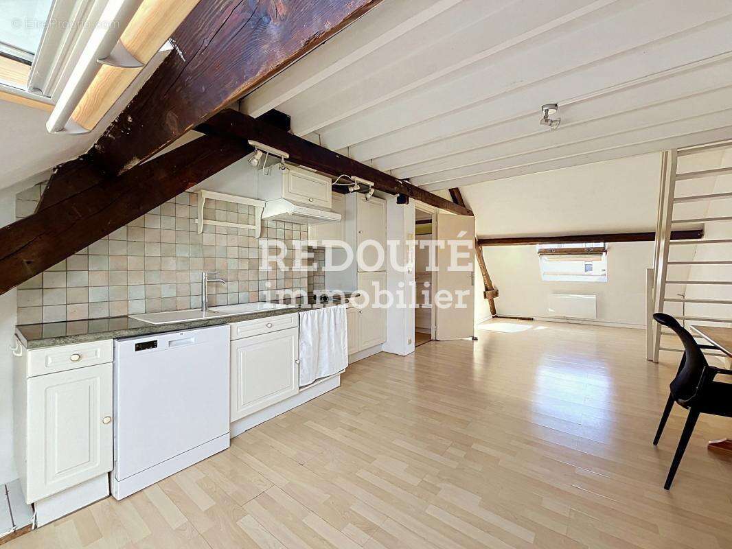 A vendre - Appartement T3 à REIMS - Secteur Clairmarais - photo 2