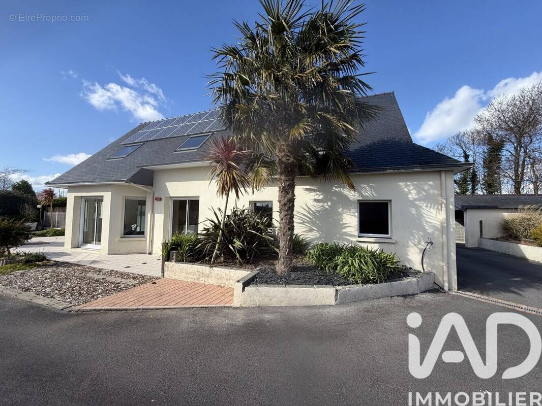 Photo 1 - Maison à SAINT-EVARZEC