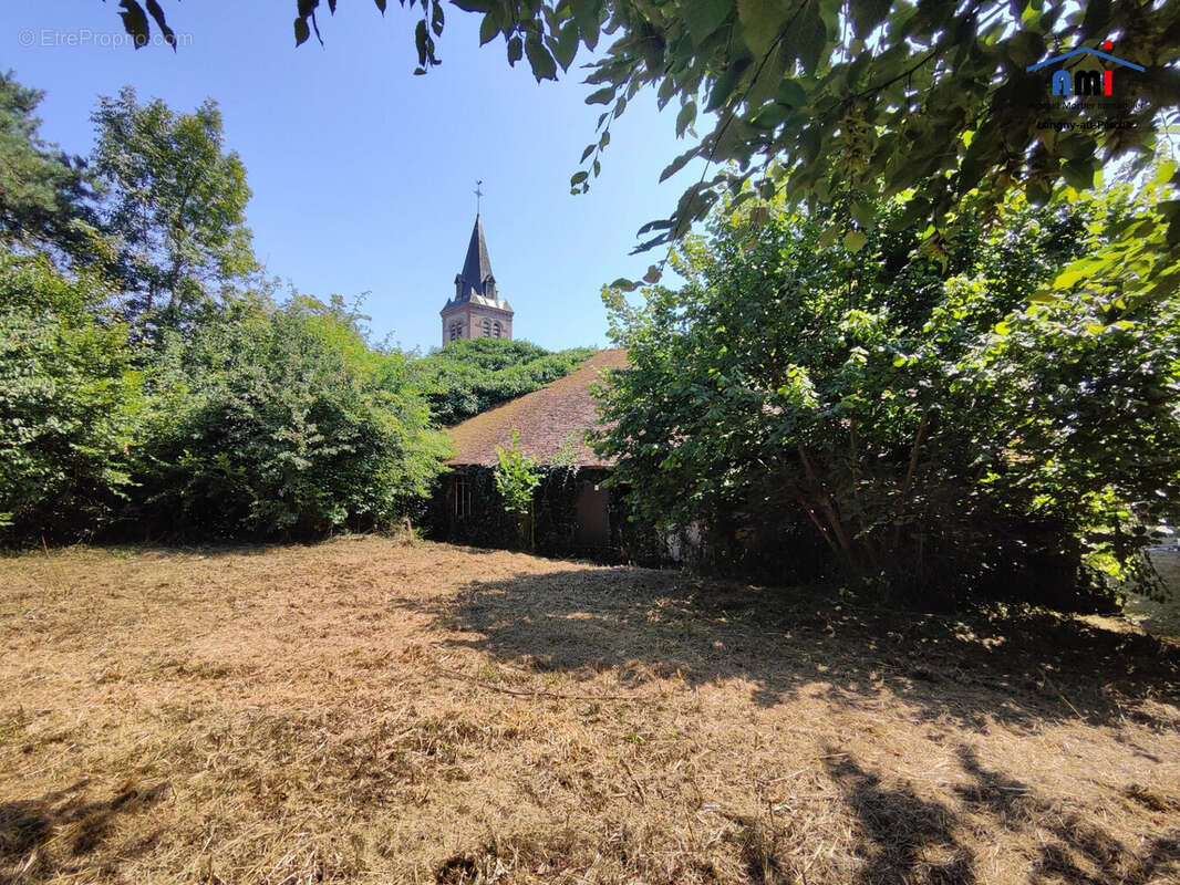 Maison à L'HOME-CHAMONDOT