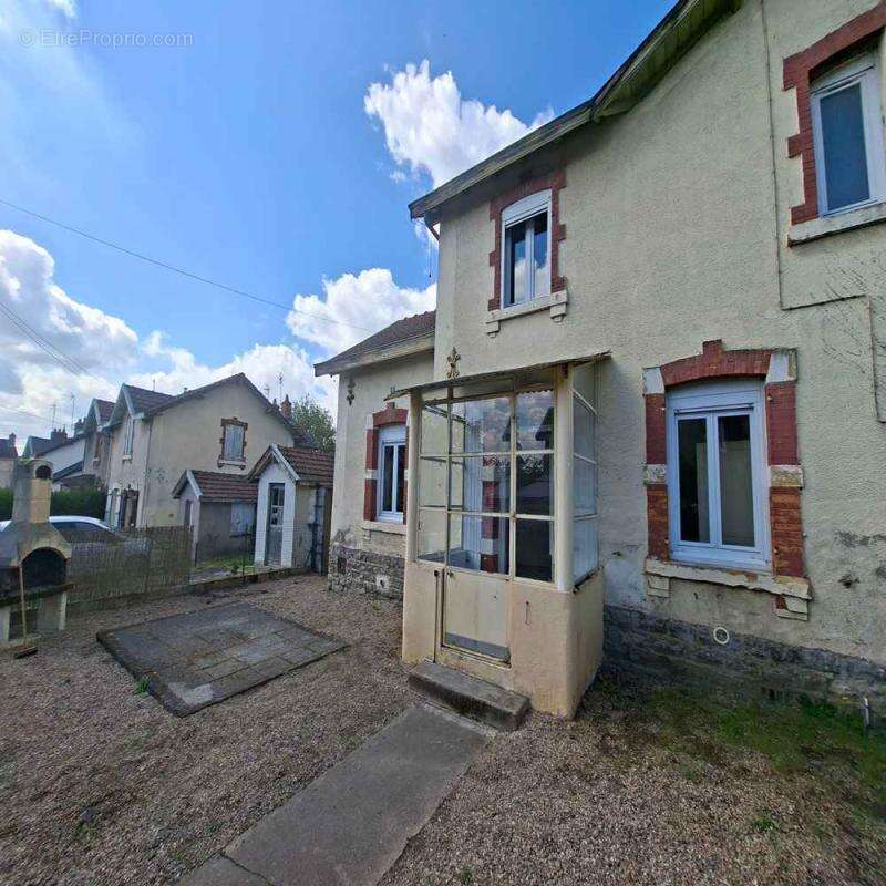 Maison mitoyenne de type 4 - photo 6