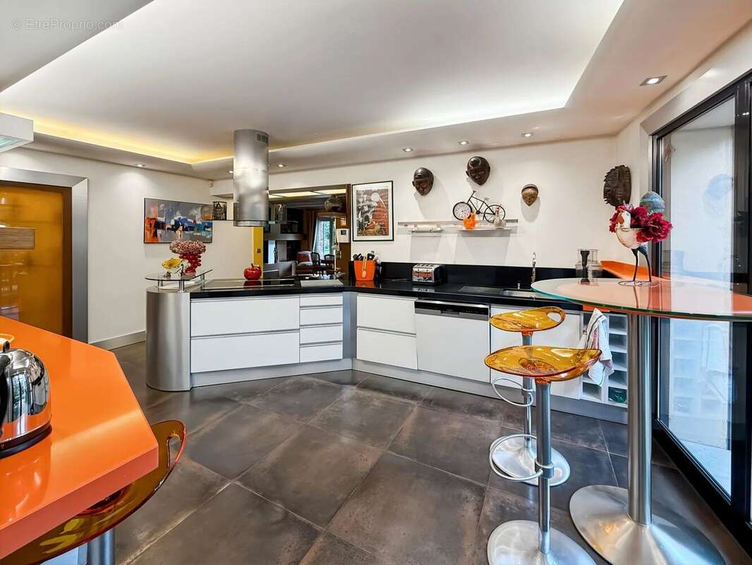 Maison à LIMEIL-BREVANNES