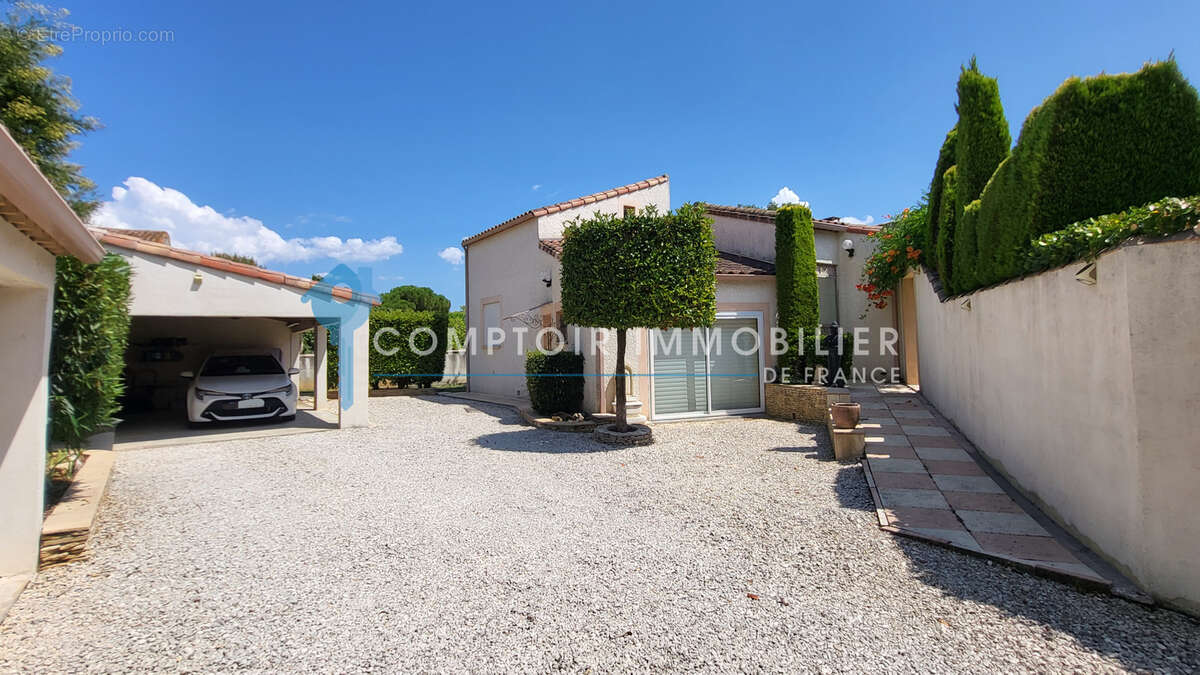 DPT GARD (30), à vendre, secteur PARIGNARGUES, maison de 181m2 habitables, de plain-pied, type 5, piscine, jar - photo 13
