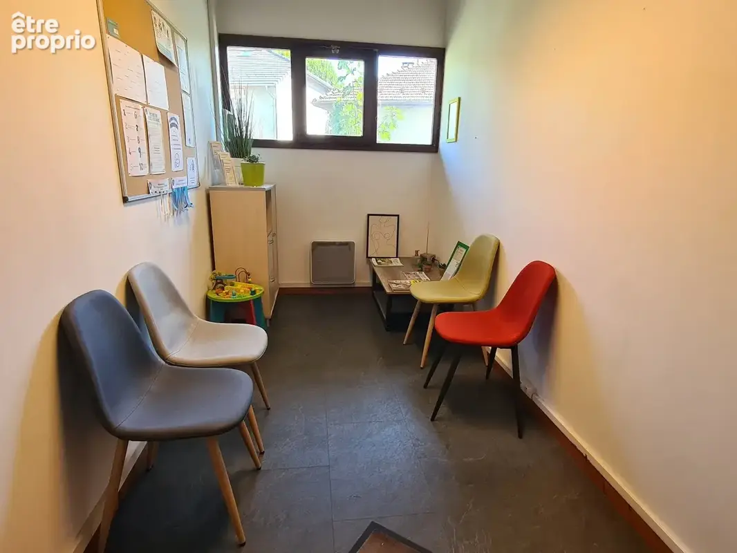 Commerce 41 m² à Albertville  - photo 3