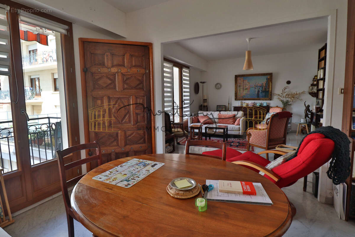 Appartement à NIMES