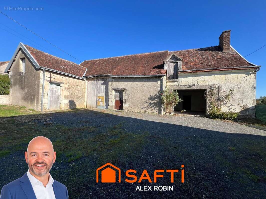 Photo 2 - Maison à LUZILLE