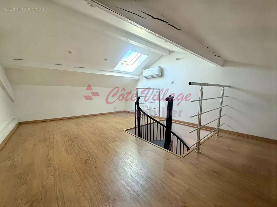 Narbonne - Quartier sous prefecture - Appartement T4 avec terrasse - photo 3