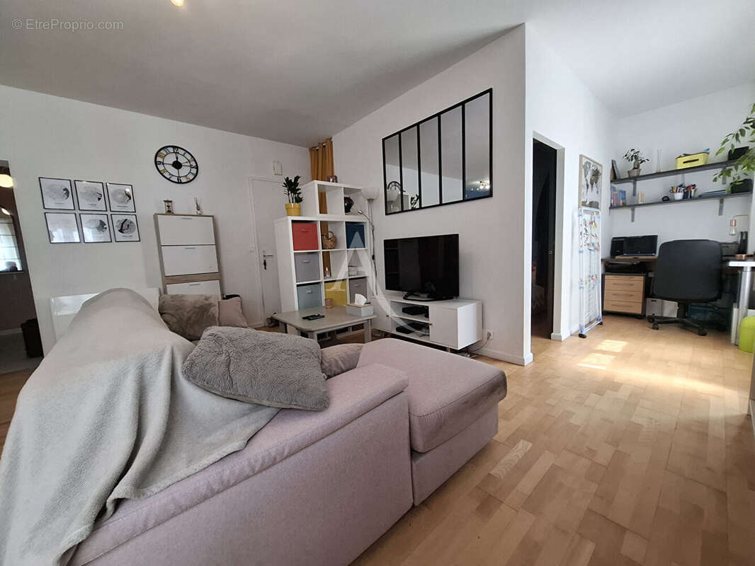 Appartement à CHARENTON-LE-PONT