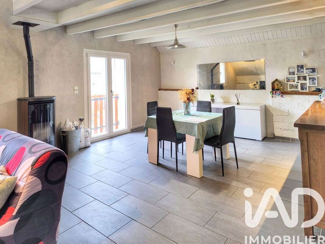 Photo 5 - Maison à SAINT-PIERRE-D'ALBIGNY
