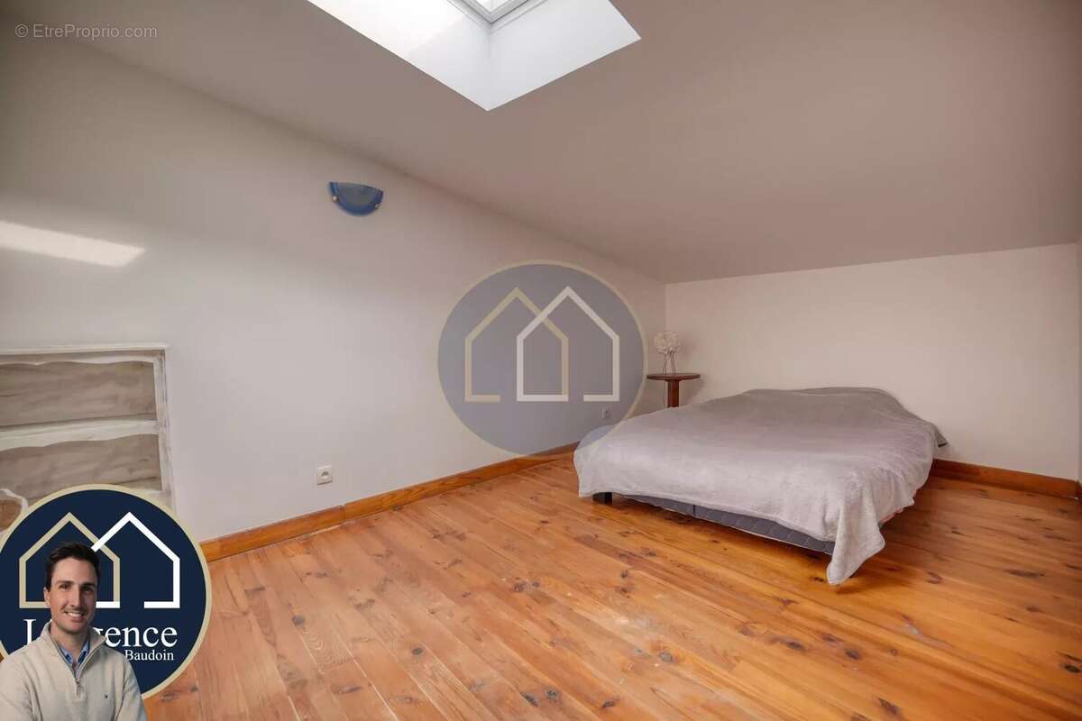 Appartement à MONDONVILLE-SAINT-JEAN