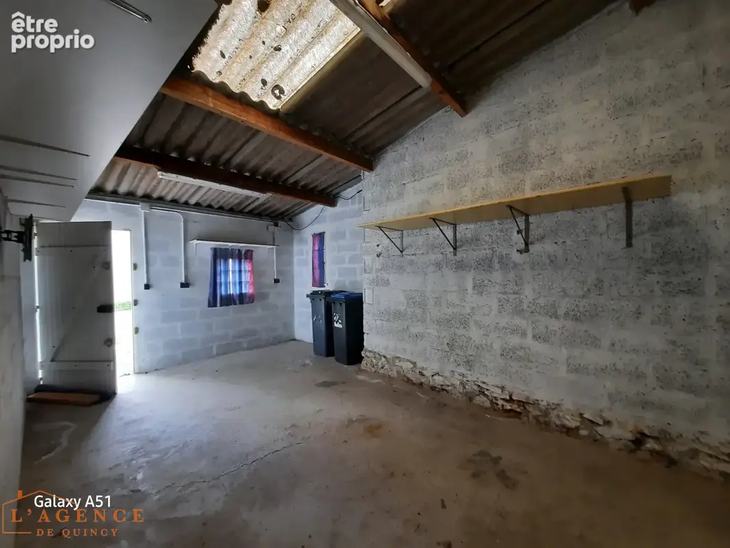 Maison de ville avec dependance et garage - photo 9