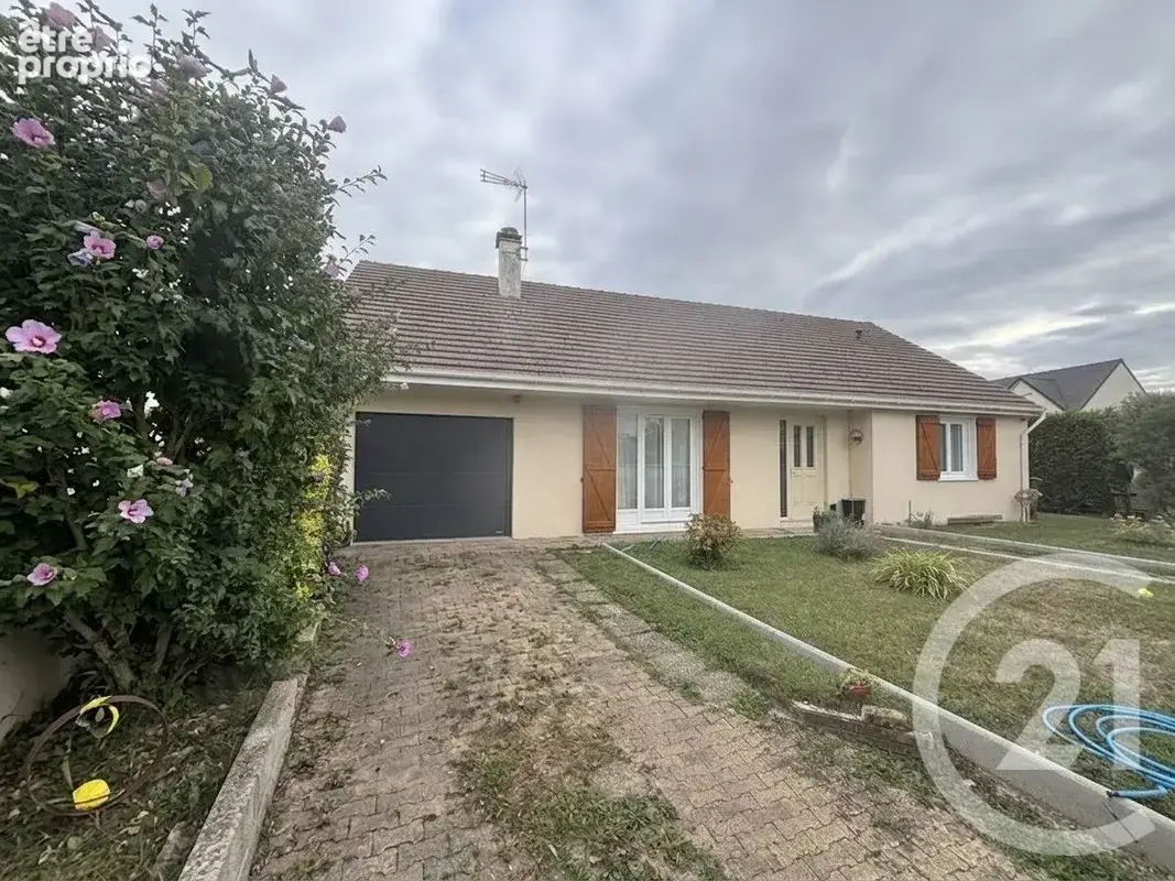 Photo Maison à Rouvres au prix de 323 000€