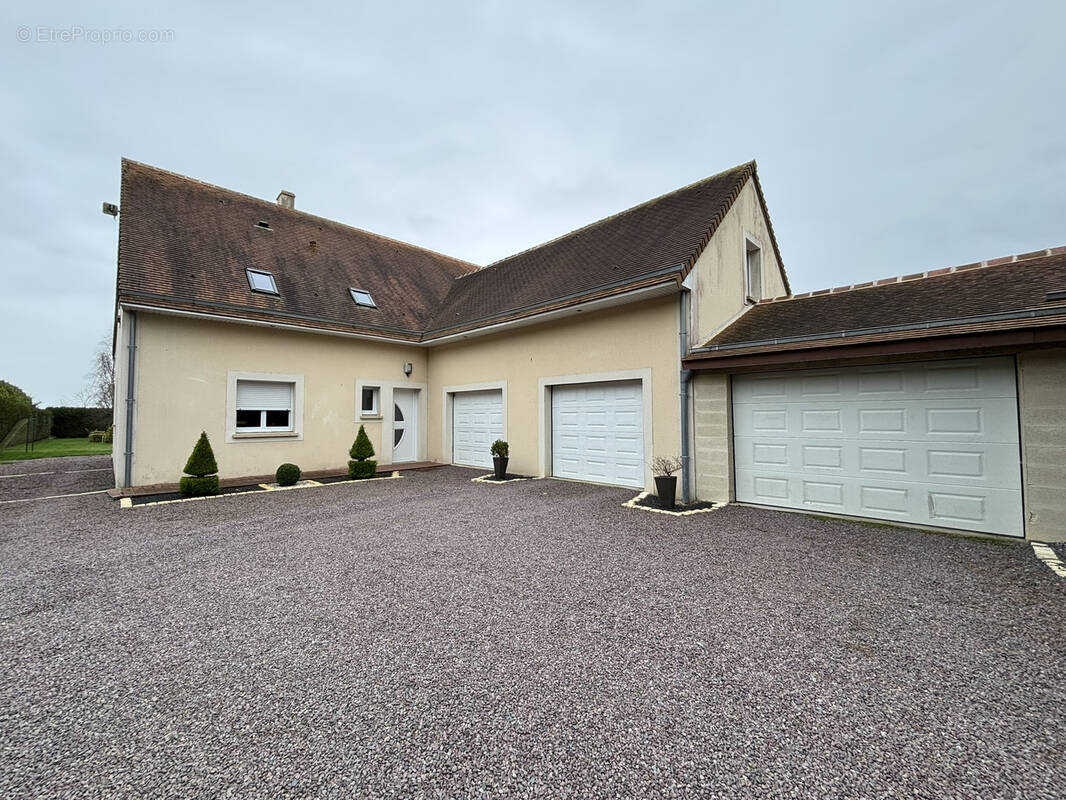 Maison à COTTUN