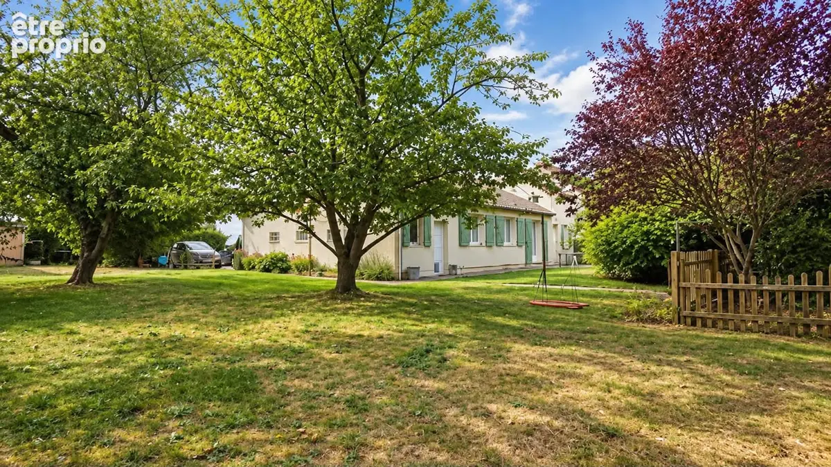 Photo Maison à Mezieres-Sur-Seine au prix de 365 000€