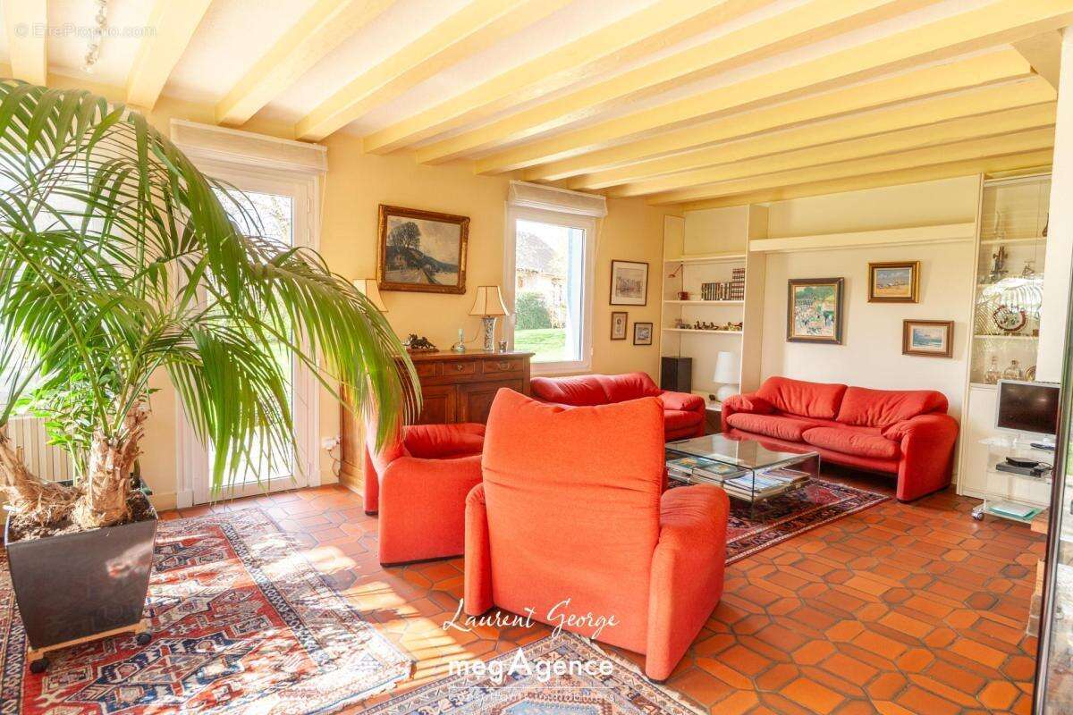 Maison à SAINT-JACQUES-SUR-DARNETAL