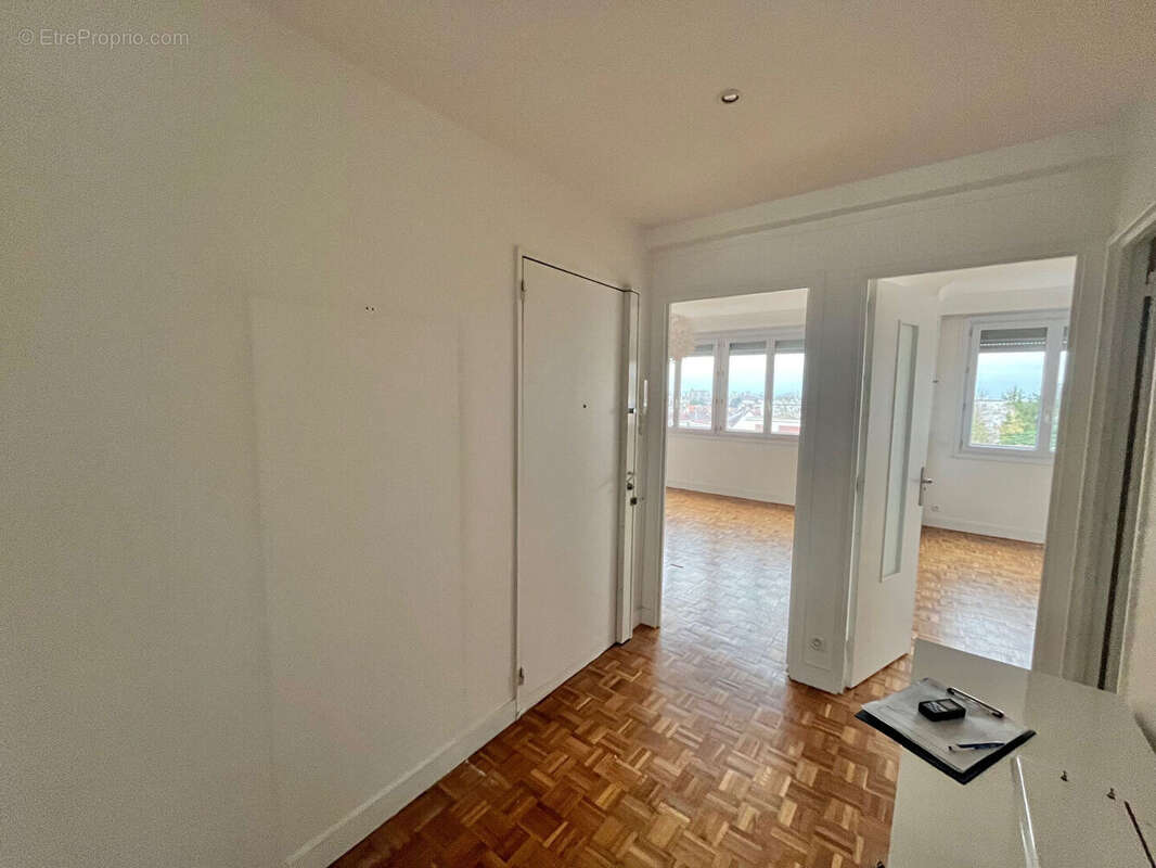 Appartement à VILLEMOMBLE