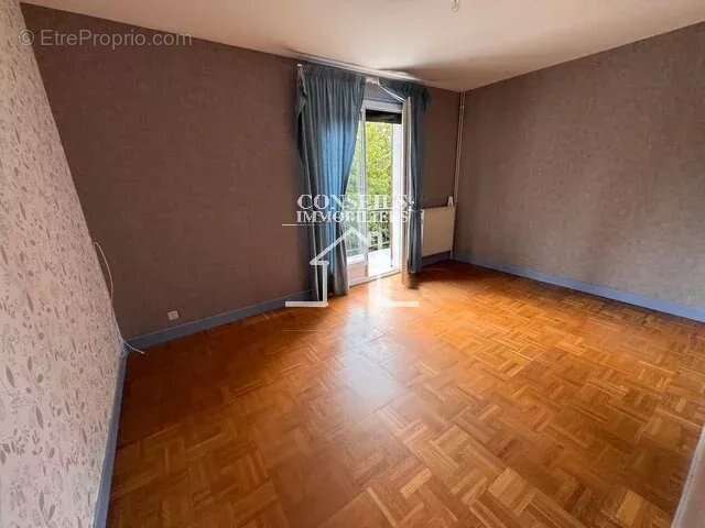 Entre st julien du sault et joigny - photo 10