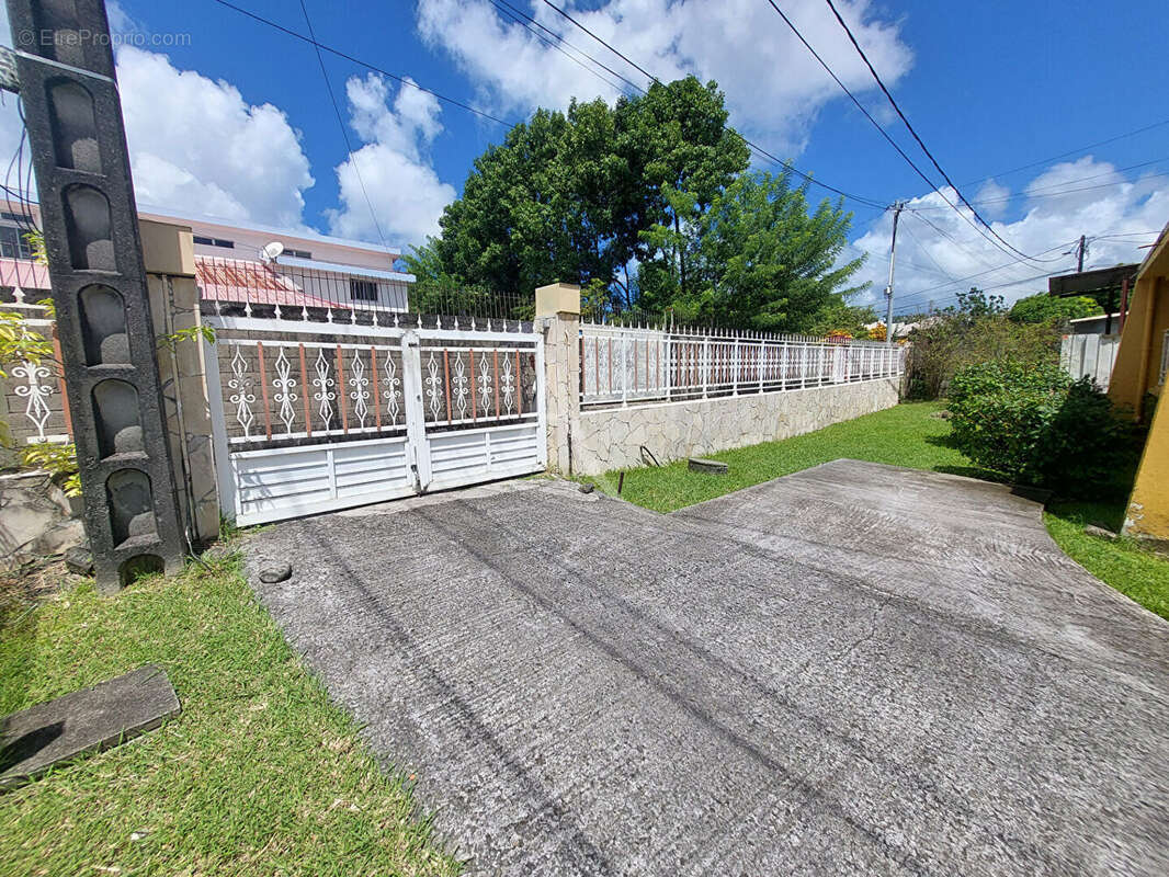 Maison à FORT-DE-FRANCE