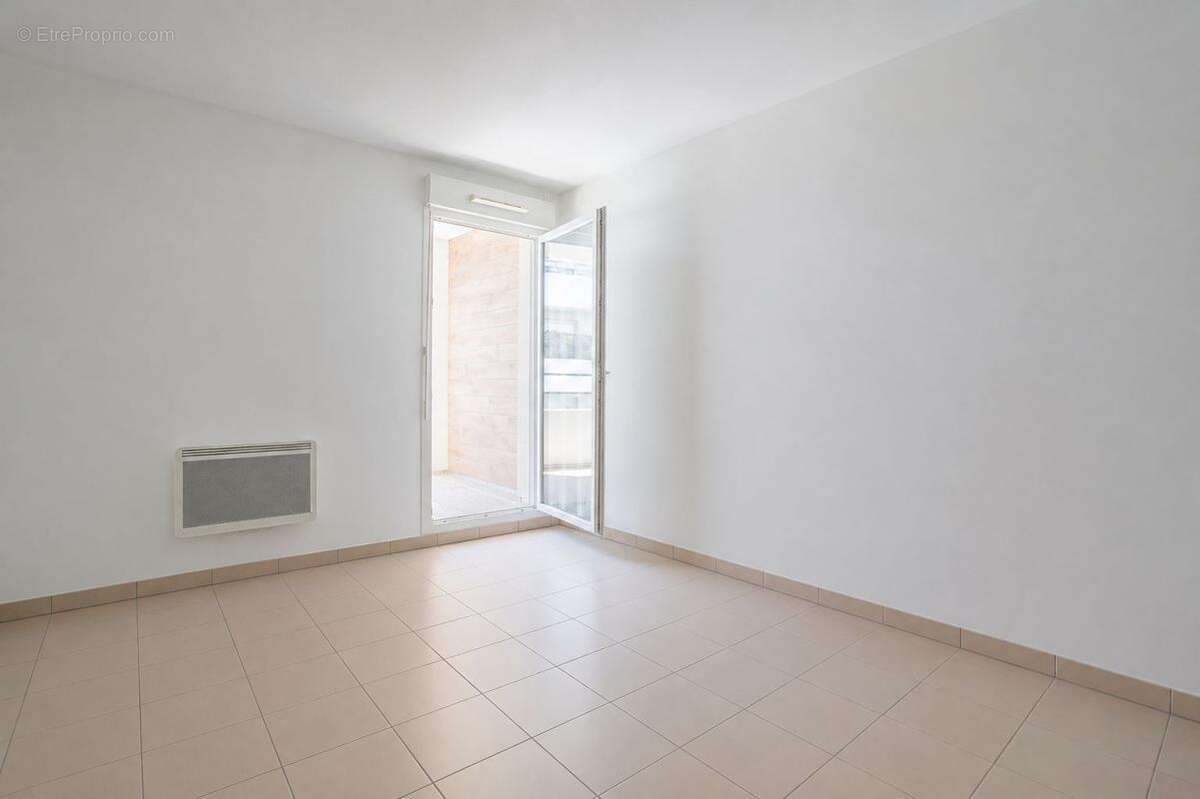 Appartement à MARSEILLE-9E